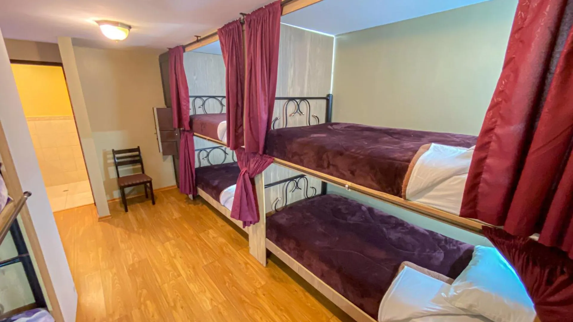 *** Gasthof Hotel Golden Rest Latacunga Ecuador