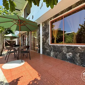 *** Gasthof Lava House Ecuador